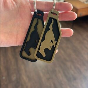 Mustang Silhouette Keychain Set in Black and bronze